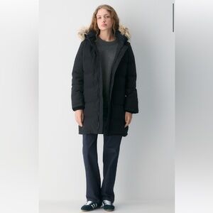 Aritzia navy powder parka winter Jacket
